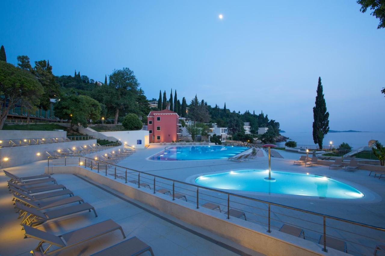 Maistra Select Mlini Villas And Apartments Room photo